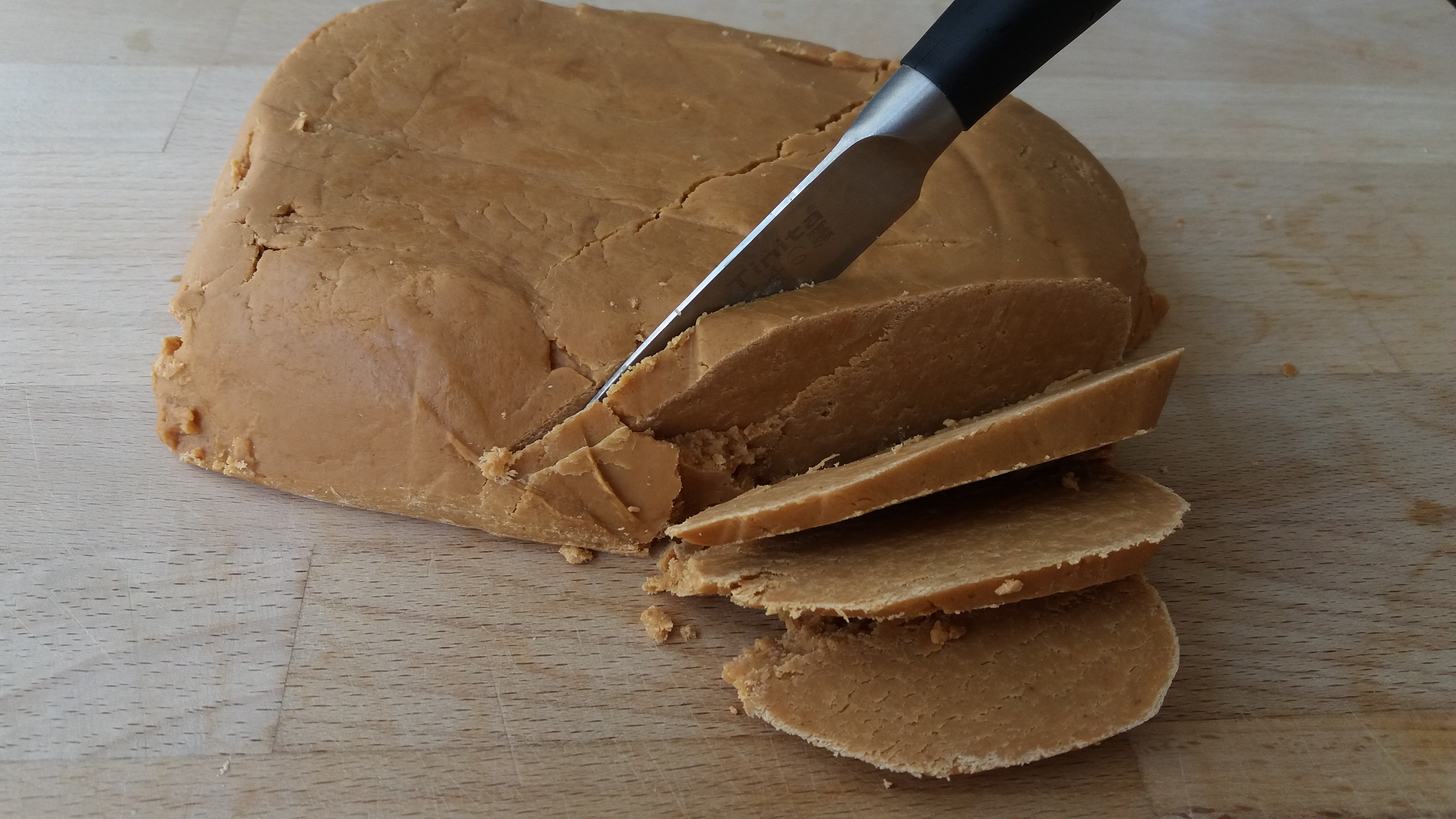 Slicing Fudge